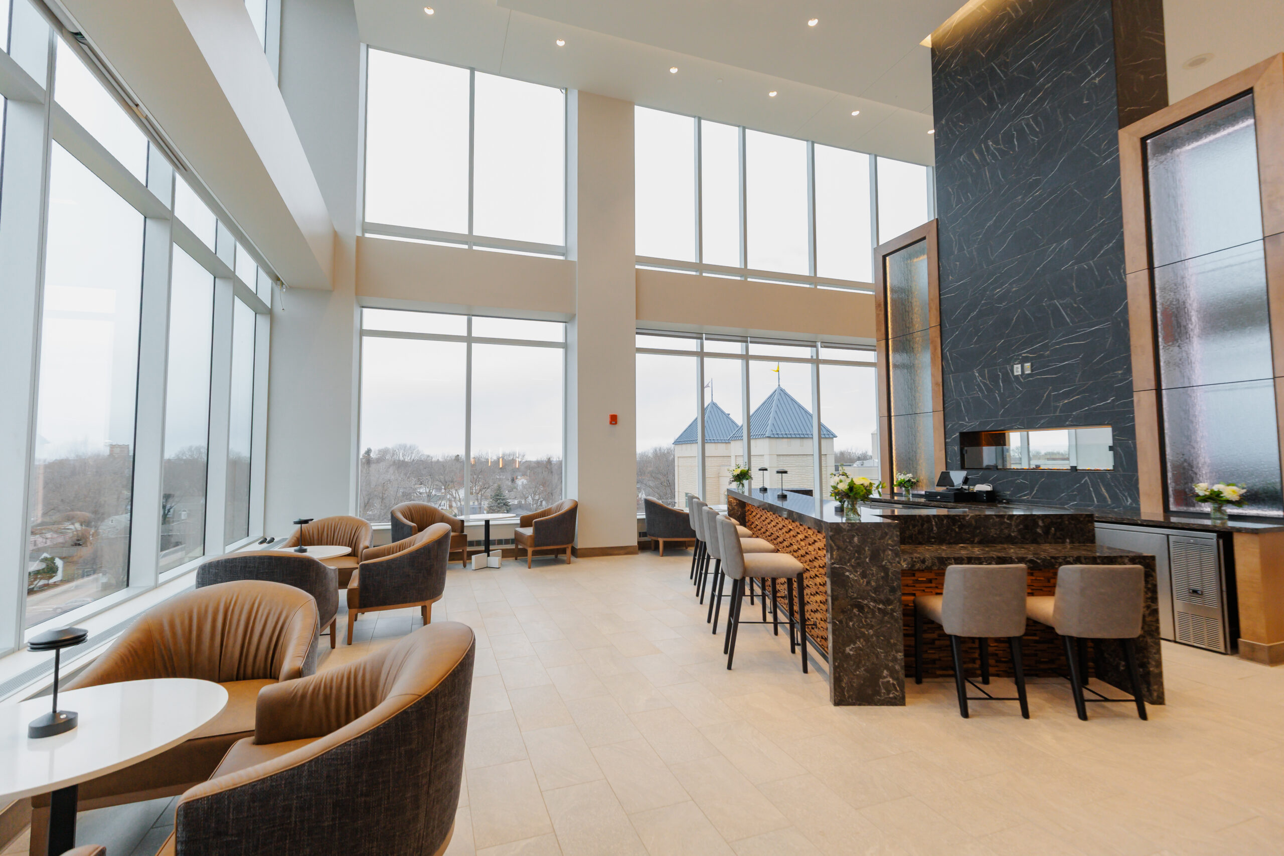 View of the bar at the Highpoint Hotel Sioux Falls